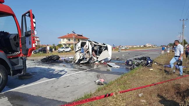 Sakarya'da meydana gelen trafik kazasnda 7 kii hayatn kaybetti 