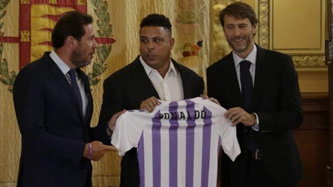  Real Valladolid'in yeni bakan Brezilya futbolunun efsanesi Ronaldo