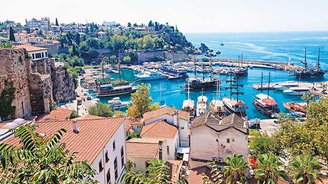 14 milyon turiste koan Antalya altn an yayor