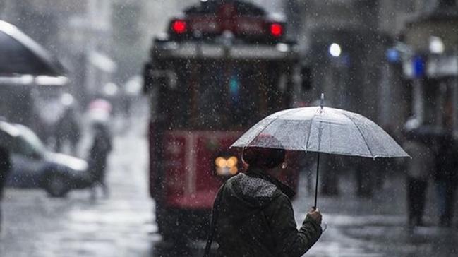 stanbul'da bugn le saatlerinden sonra saanak ve gk grltl saanak ya bekleniyor