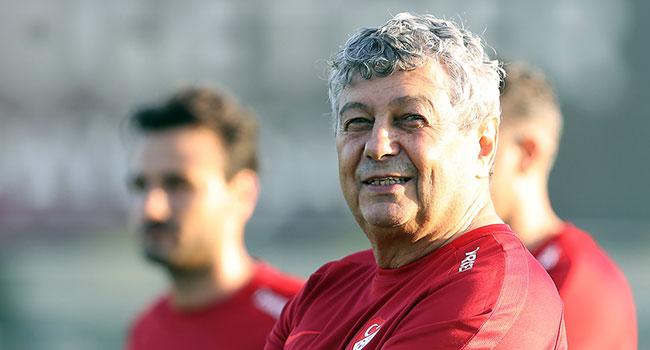 Mircea Lucescu: Esas hedefimiz EURO 2020 elemelerine oturmu bir kadro ile balamak