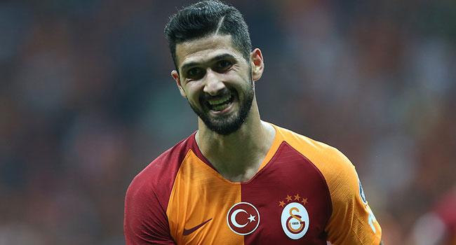 Galatasaray'a transfer yasa koyan menajer ortaya kt