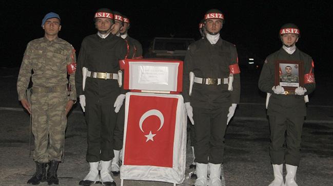 Hakkari'de askeri aracn devrilmesi sonucu ehit olan naltekin iin tren dzenlendi 