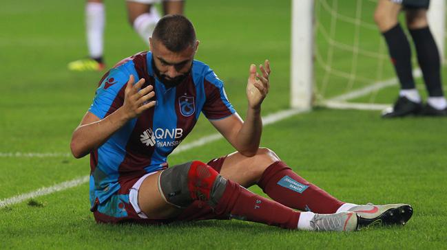 Trabzonspor Burak Ylmaz' ocak aynda takmdan gnderecek