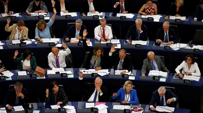 Avrupa Parlamentosu'ndan Macaristan karar