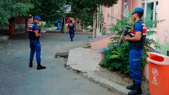 Balkesir'de eitim dnemi ncesi uygulamada aranan 30 kii yakaland 