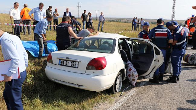 Krklareli'nde iki otomobilin kart trafik kazasnda 4 kii hayatn kaybetti