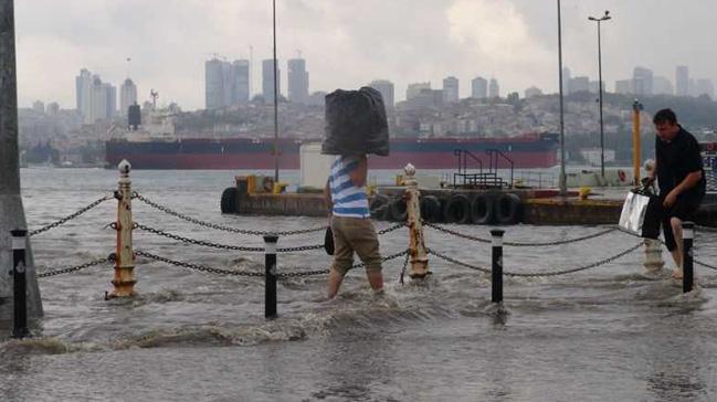 stanbul'da saanak etkili oluyor