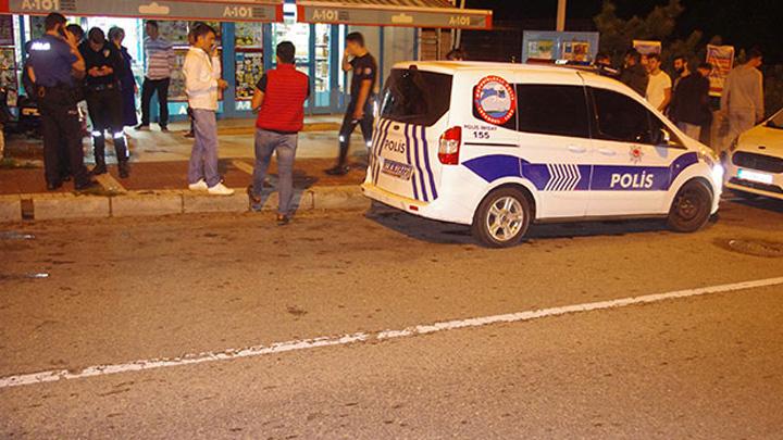 Beykoz'da silahl market soygununda soyguncu 8 bin TL'yi alarak kat