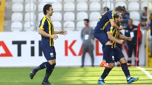 Ankaragc, Akhisarspor'u tek golle geti!