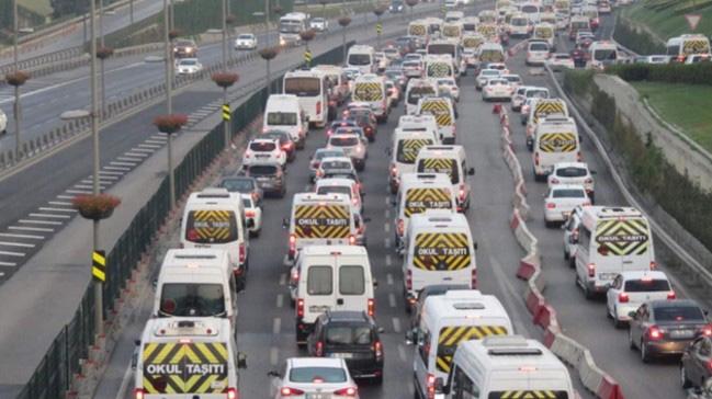 stanbul'da 3 milyon 200 bin renci ders ba yapacak