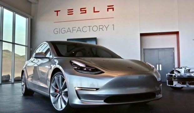 Tesla fabrikasnda yangn kt