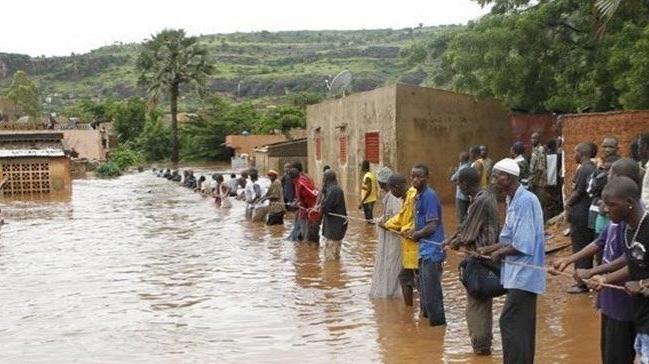 Mali'de ar yalarn yol at selde 13 kii ld 