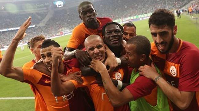 Galatasaray'n yldz oyuncusu Feghouli'den ayrlk sinyali!