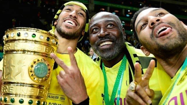 Aubameyang'n babas, ayn zamanda hocas oldu