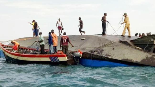 Tanzanya'da feribot batt: 79 l