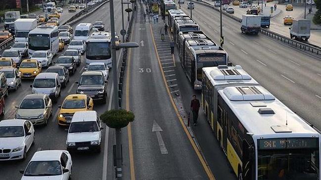 stanbul Kadky'de baz yollar trafie kapatlacak