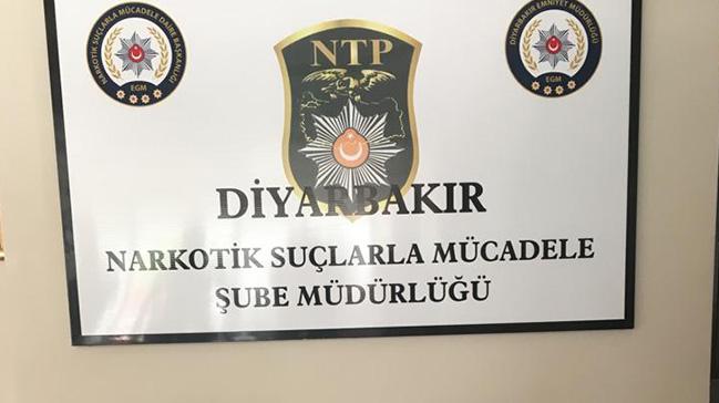 Diyarbakr'da 11 gnde 1 ton 98 kilogram esrar ele geirildi