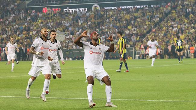 Ryan Babel frtna gibi! 6. manda 4. goln att