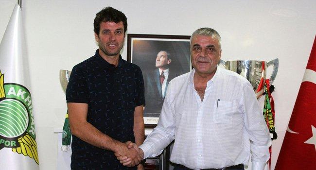 Cihat Arslan yeniden Akhisarspor'da