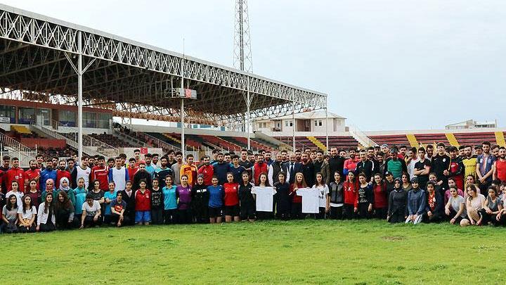 Van'da hazrlk kurslarna katlan 200 renciden 151'i niversiteli oldu