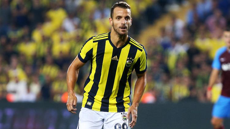 Roberto Soldado Fenerbahe'den bedelsiz ayrlacak