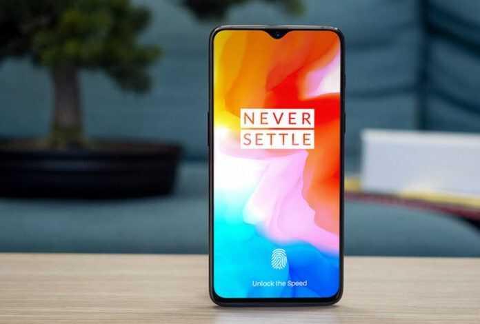 OnePlus 6T tantm tarihi kesinleti