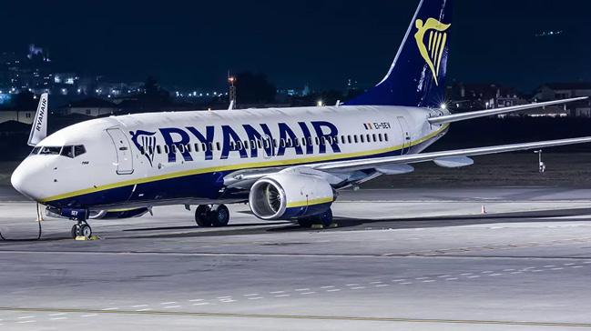 AB'den Ryanair'e uyar:  szlemeleri konusunda kurallara uygun davrann