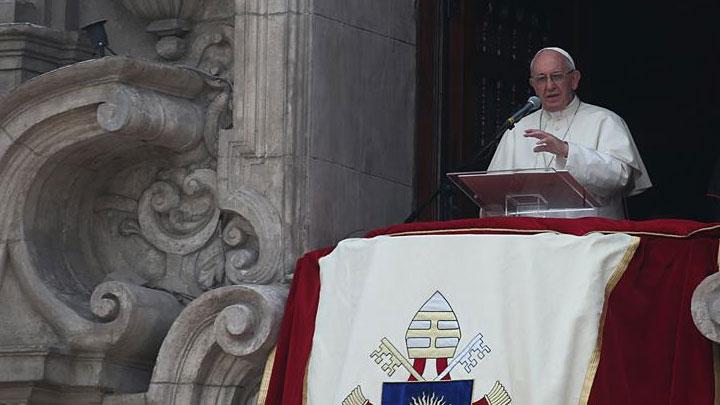 Papa, ocuk istismarcs papaz meslekten men etti