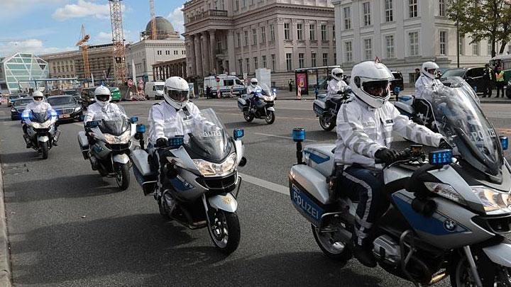 Bakan Erdoana elik eden Alman timde Neonazi bir polis memuru olduu ortaya kt