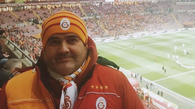 Burhan Ktklolu isimli Galatasaray taraftar, tribnde kalp krizi geirerek vefat etti