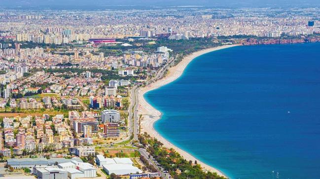 Antalya'ya gelen yabanc ziyareti says 11 milyonu at