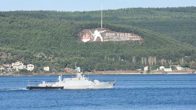 anakkale Boaz'ndan 2 Rus sava gemisi geti