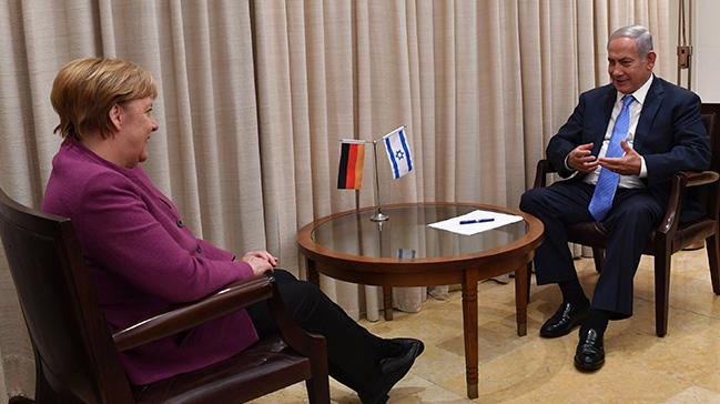 Almanya Babakan Merkel srail'de Netenyahu ile bir araya geldi