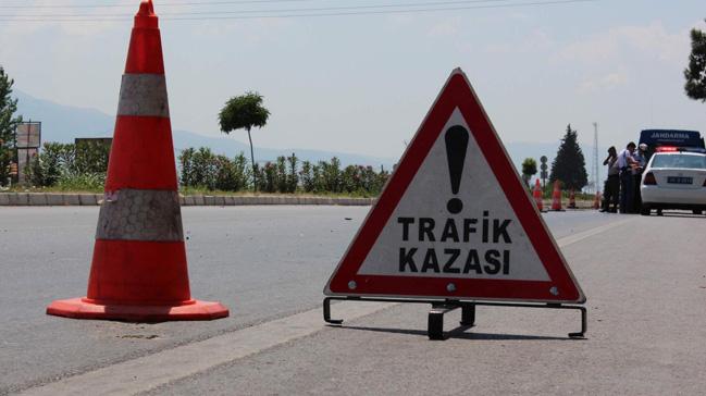 Antalya'da trafik kazas: 4 l