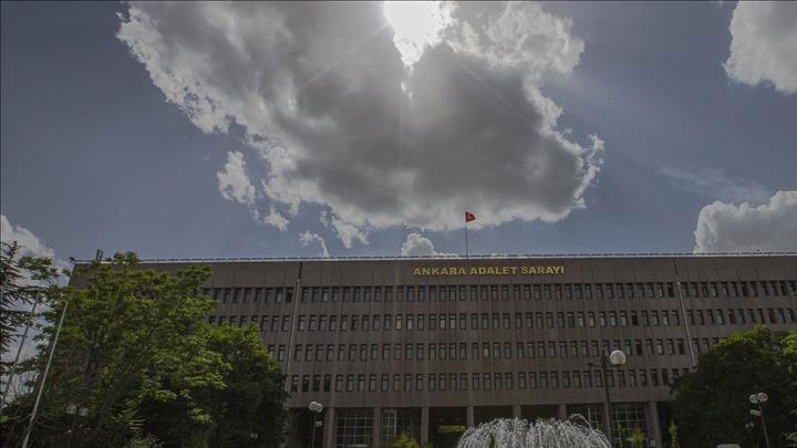 Ankara'daki FET soruturmasnda 8 memur tutukland