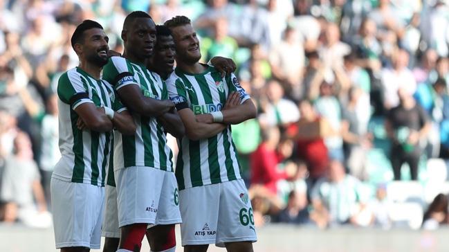 Bursaspor sahasnda Ankaragc'n 1-0 malup etti ve ligdeki ilk galibiyetini ald