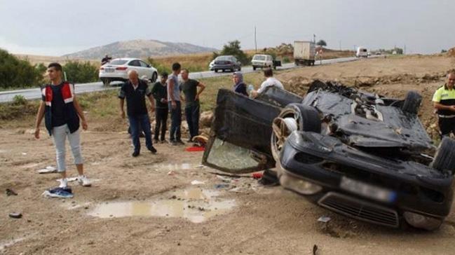 anlurfa'da otomobilin takla atarak devrilmesi sonucu 6 kii yaraland