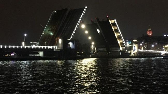 Galata ve Atatrk Kprs deniz trafiine ald