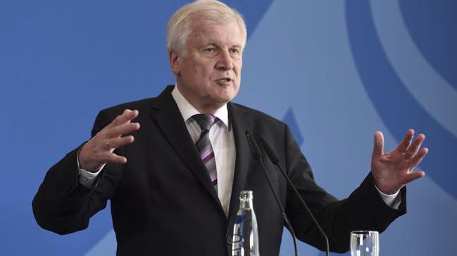 CSU Genel Bakan Seehofer: nsanlar CSU'nun tek bana hkmet kurmasn istemedi