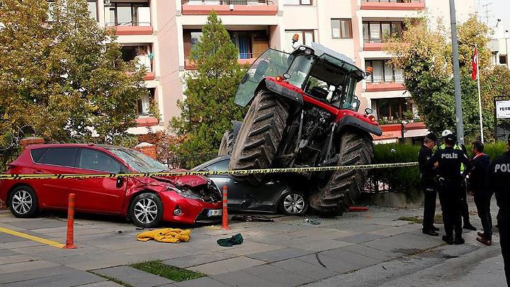 Ankara'da traktrle aralara arpan kii tutukland