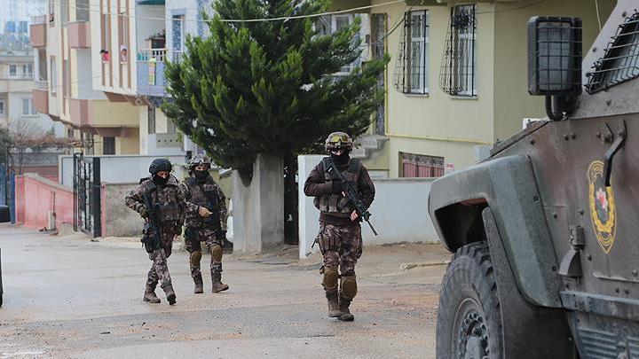 anlurfa'da PKK'ya ynelik operasyonda eylem hazrlndaki 13 pheli yakaland 