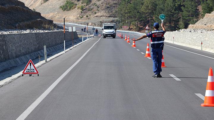 Denizlide jandarmadan helikopterle trafik denetimi yapld