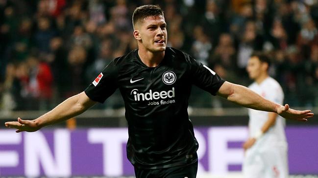 Eintracht Frankfurt'un 20 yandaki yldz Luka Jovic, Fortuna Dsseldorf'a 5 gol birden att