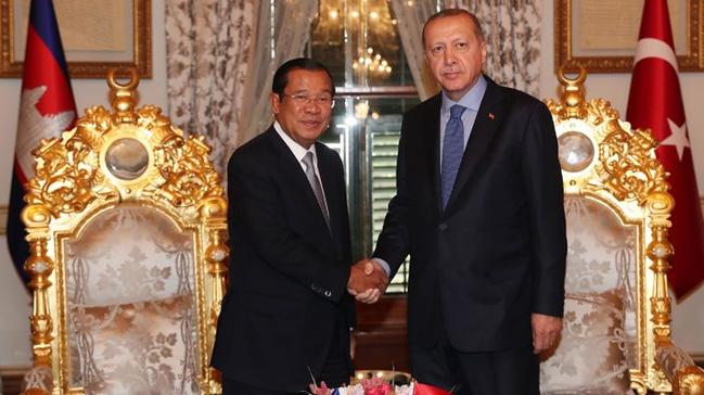 Cumhurbakan Erdoan, Kamboya Babakan Hun Sen'i kabul etti