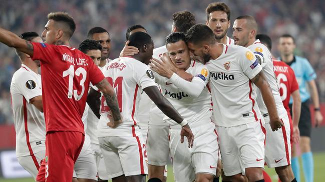 Akhisarspor deplasmanda Sevilla'ya 6-0 malup oldu