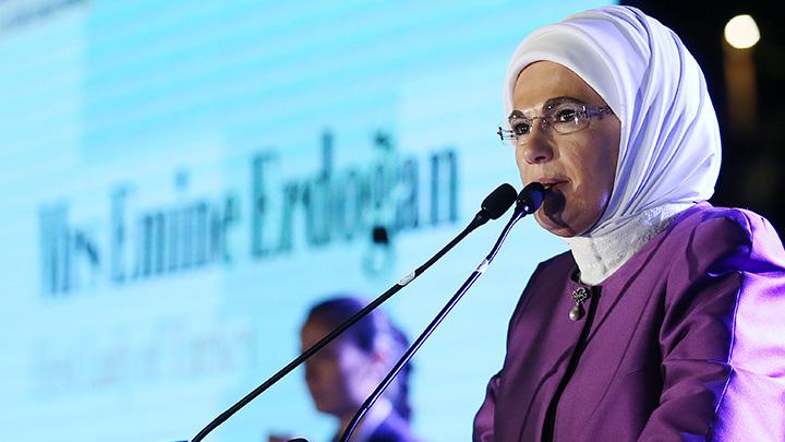 Emine Erdoan: Tm dnyada yaygn olan kadna ynelik iddet tek kelimeyle insanla ihanettir