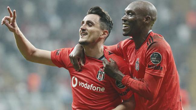 Mustafa Pektemeke Sper Lig ekiplerinden aykur Rizespor talip oldu