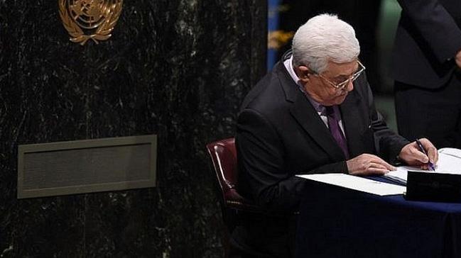 Filistin Devlet Bakan Abbas 11 uluslararas kurum ve szlemenin katlm belgesini imzalad