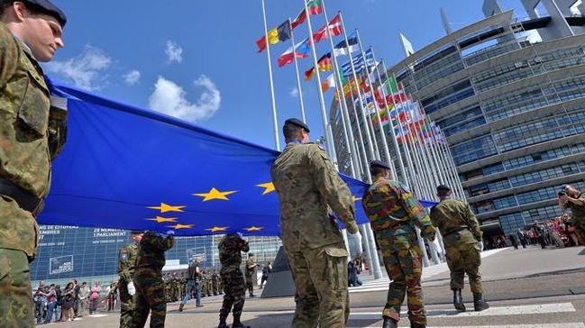 Hollanda, Avrupa ordusunu istemediini aklad